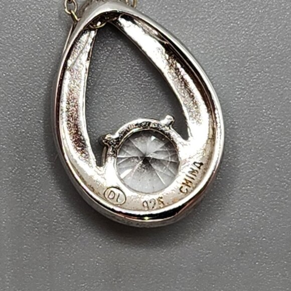 Sterling Silver Teardrop Pendant Necklace w CZ accent 925 DL Italy Link Chain - Picture 4 of 9